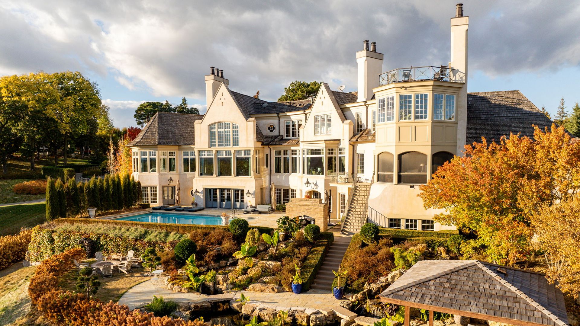 Property Insights: What Does $5 Million Buy Around the World? | Christie's  International Real Estate, image size:1920x1080