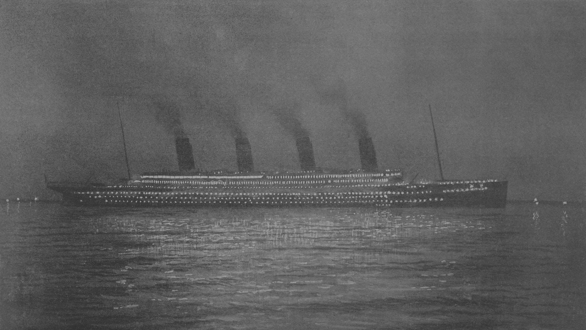 A black-and-white photograph of the Titanic days before it sank in 1912.