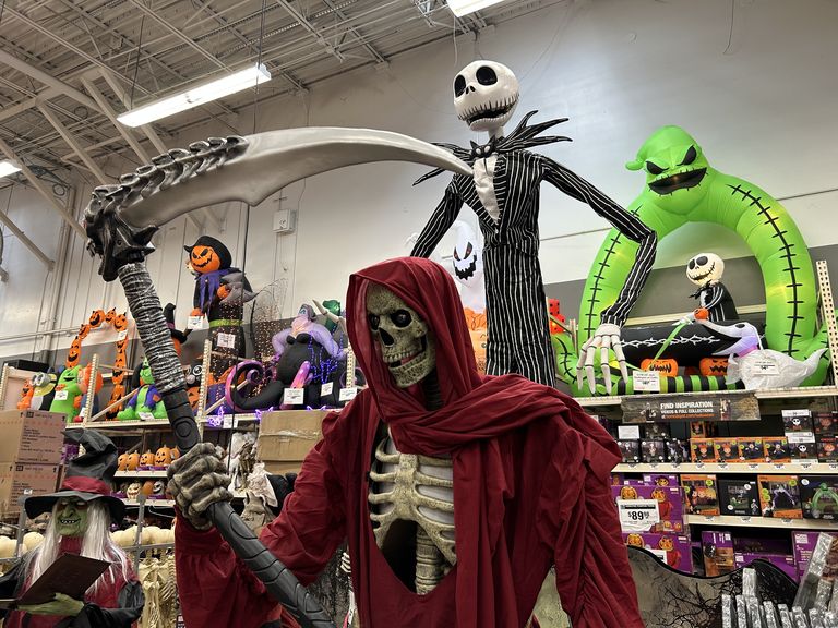 Halloween decorations sale store near me