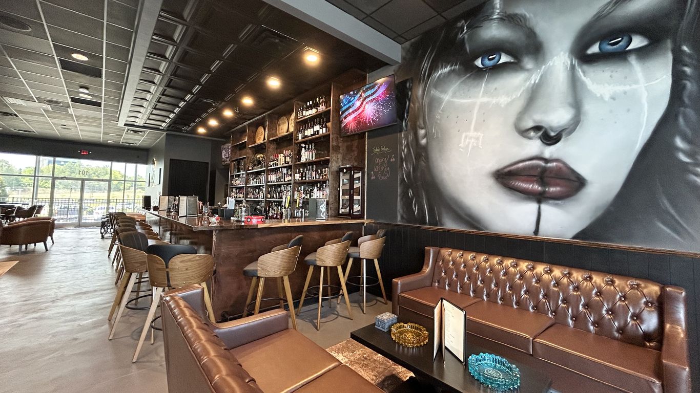 Iron Oak Cigar Lounge opens in Concord with bar and golf simulator