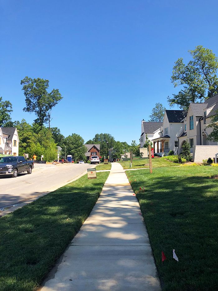 Cramer's Pond neighborhood streetscape