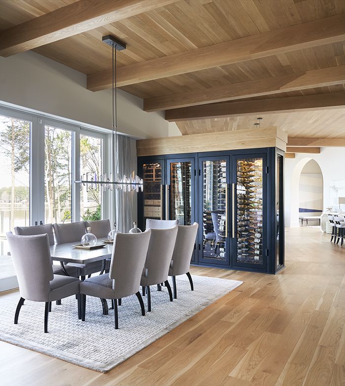 2020 Finalist- Lakefront Living dining