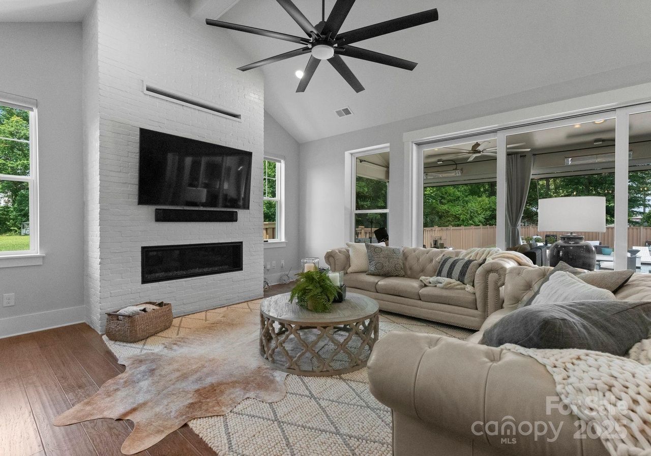 hot homes in charlotte