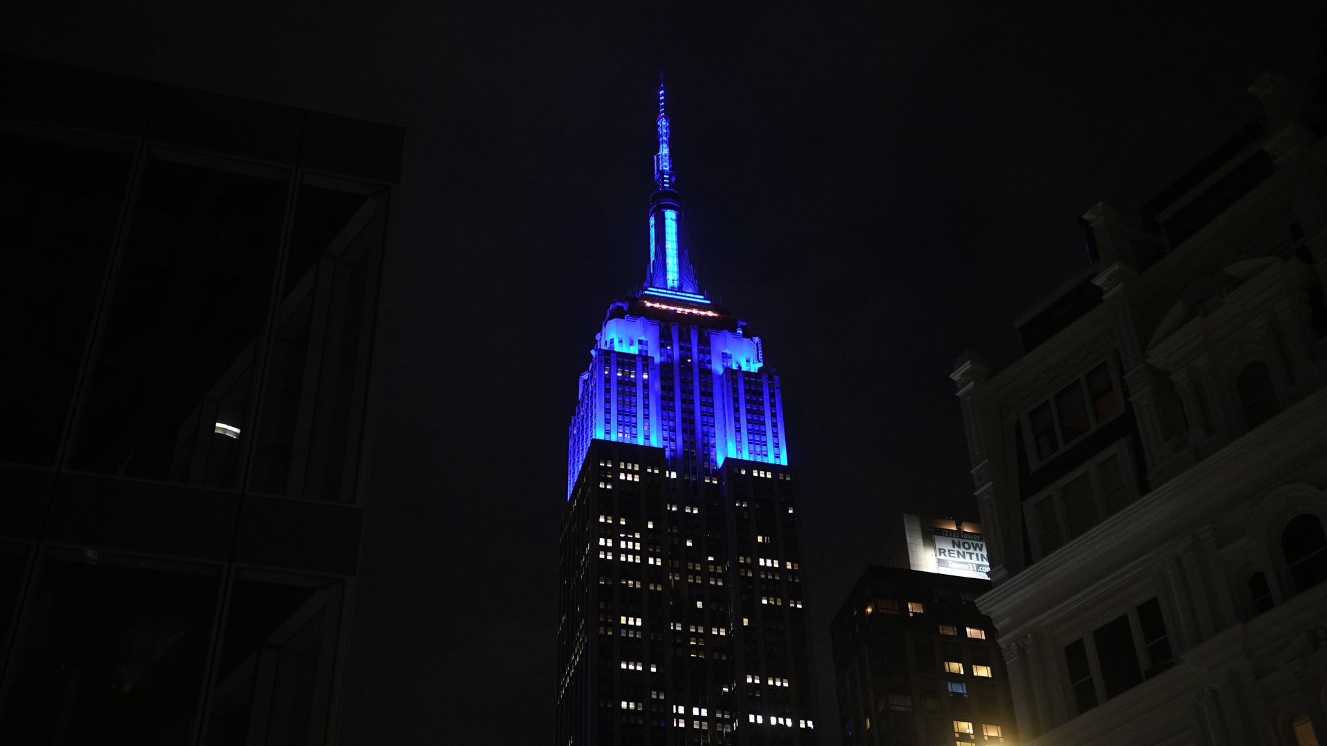Picture of the empire state building