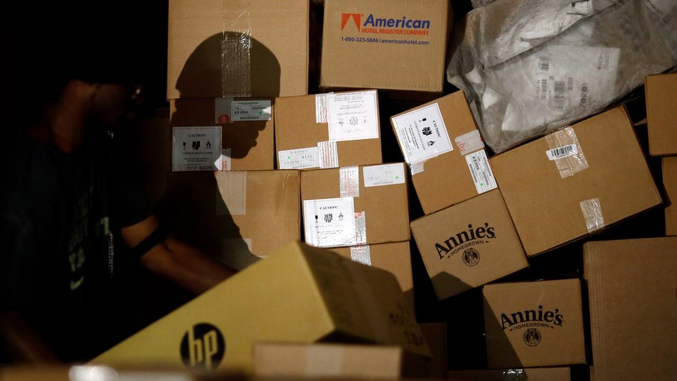 UPS adds surcharge for holiday shipping