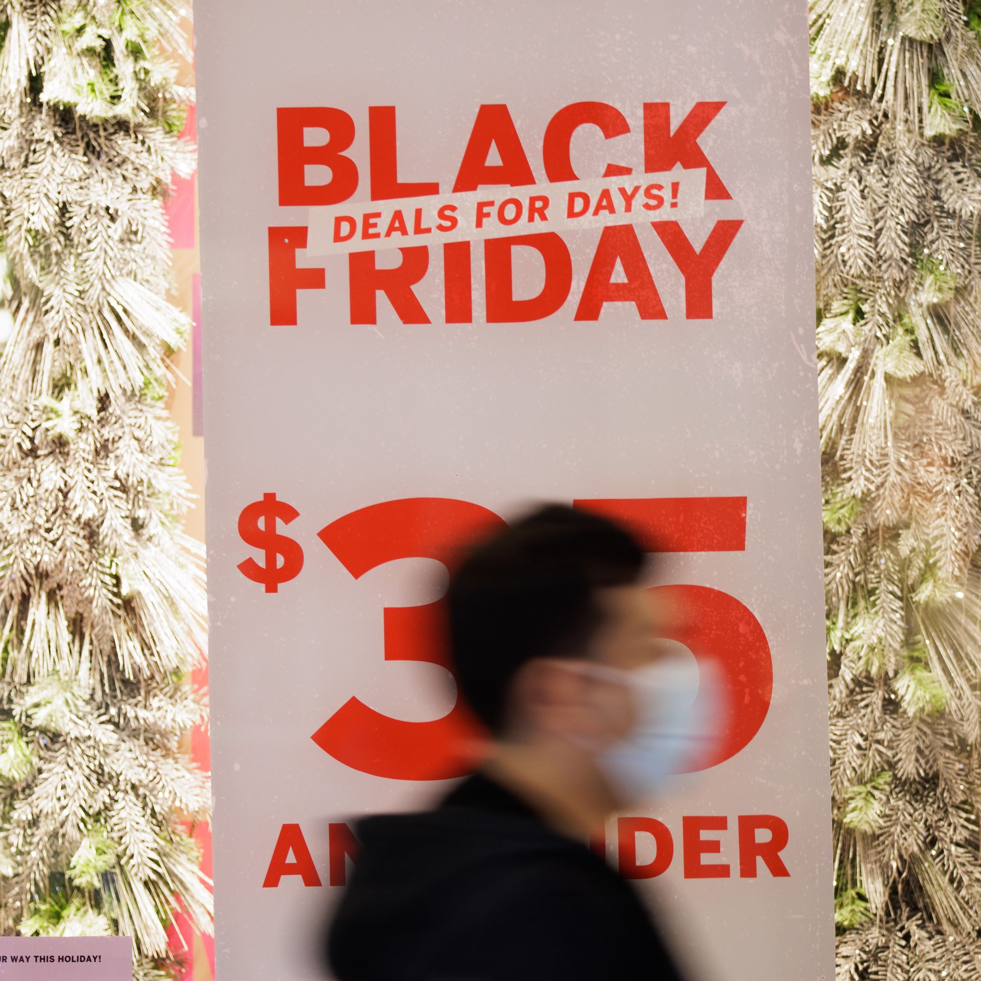 Surprise! 's Cyber Monday Sale Is Bigger Than Black Friday