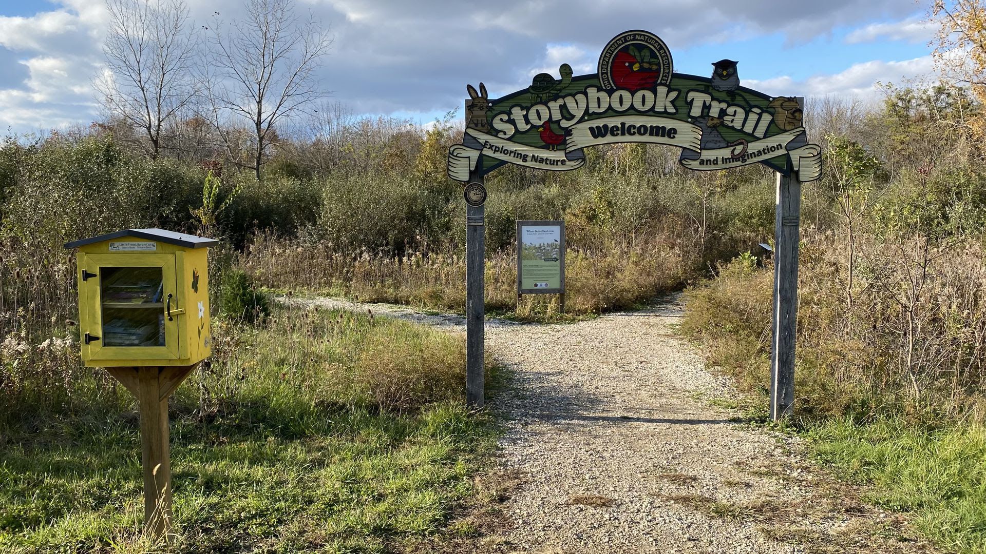 The entrance to "Storybook Trail" at Alum Creek State Park.