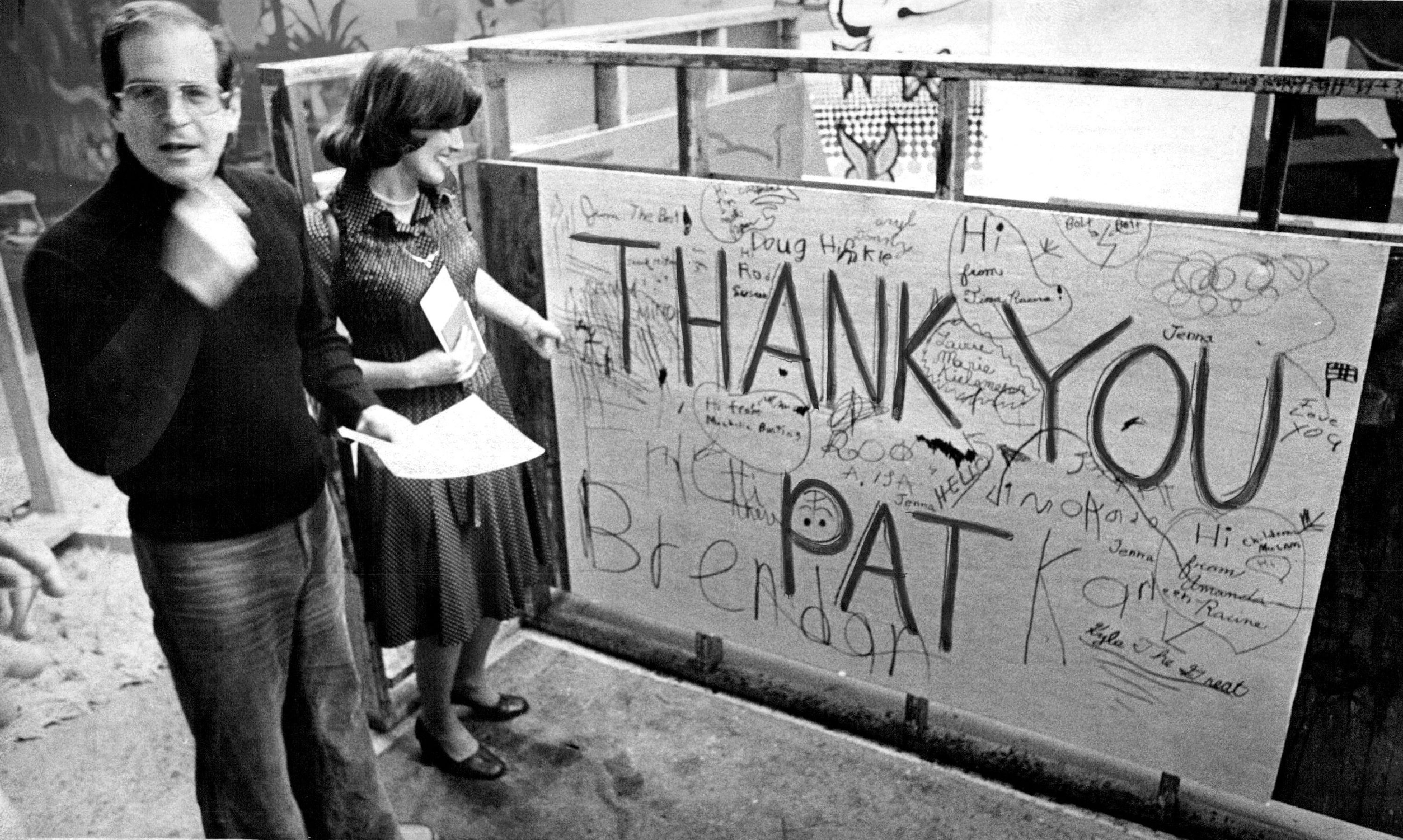 APR 12 1977, APR 13 1977; GIANT THANK-YOU CARD GIVEN TO REP. PAT SCHROEDER, D-COLO.; Dr. Richard Steckel, director of the Children's Museum, accepted a $5,000 donation, which will help the museum survive.; (Photo By Kenn Bisio/The Denver Post via Getty Images)