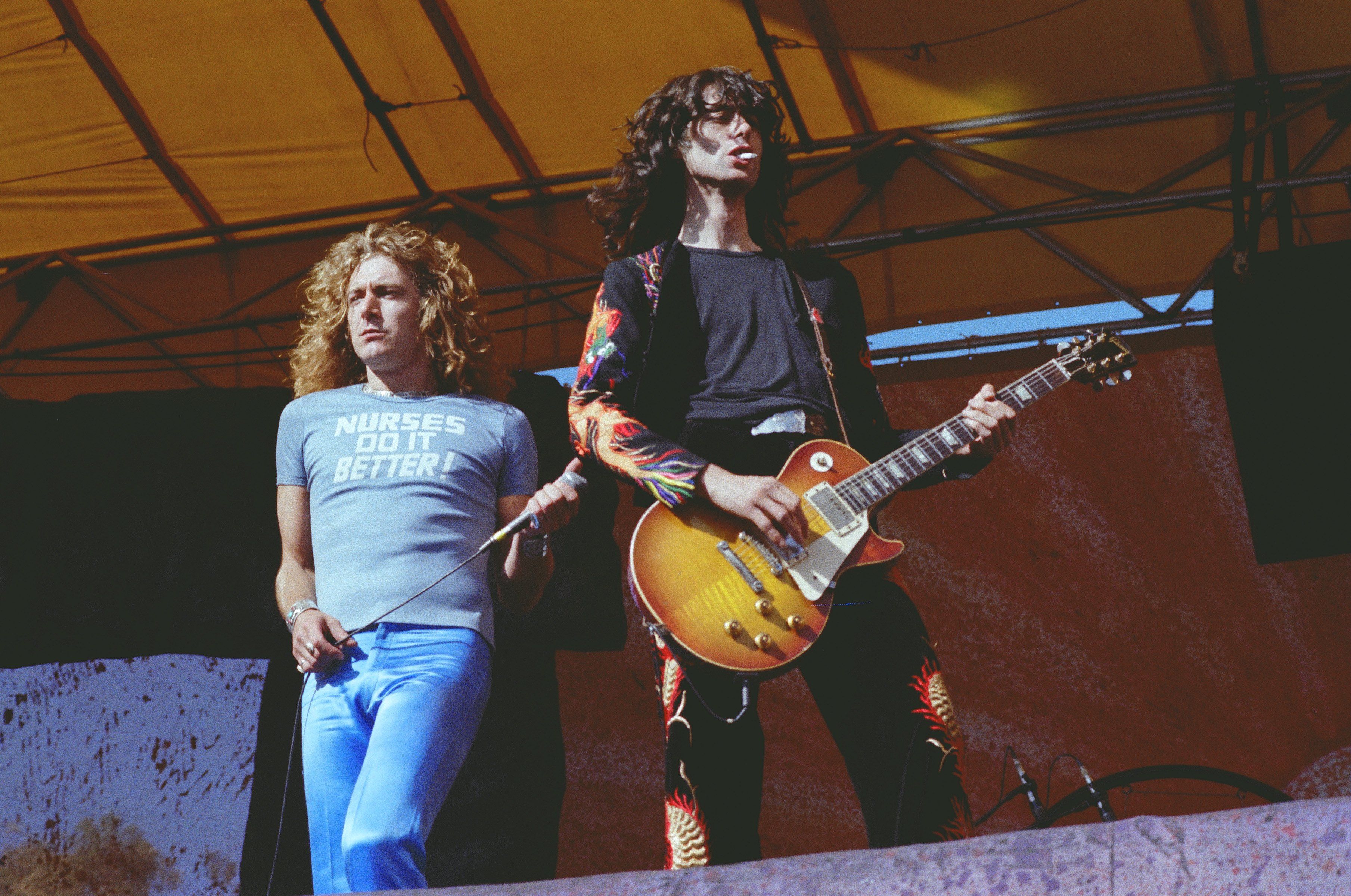 Robert Plant and Jimmy Page on stage together with Led Zeppelin.