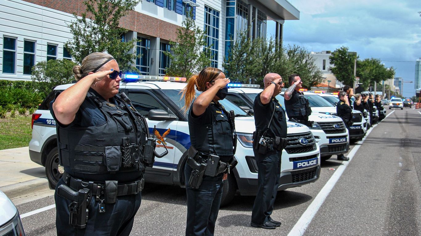 Police officers around Tampa Bay are dying of COVID - Axios Tampa Bay