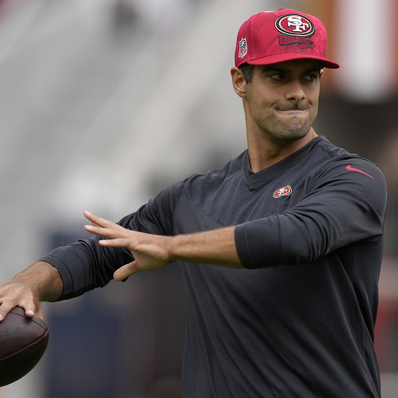 Trey Lance of the San Francisco 49ers warms up before playing the News  Photo - Getty Images