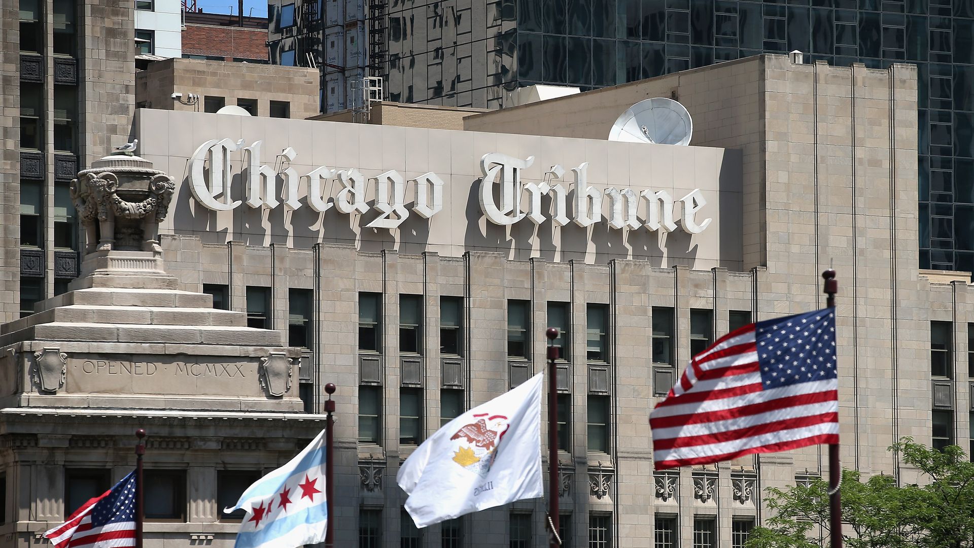 Building front of Chicago Tribune. 