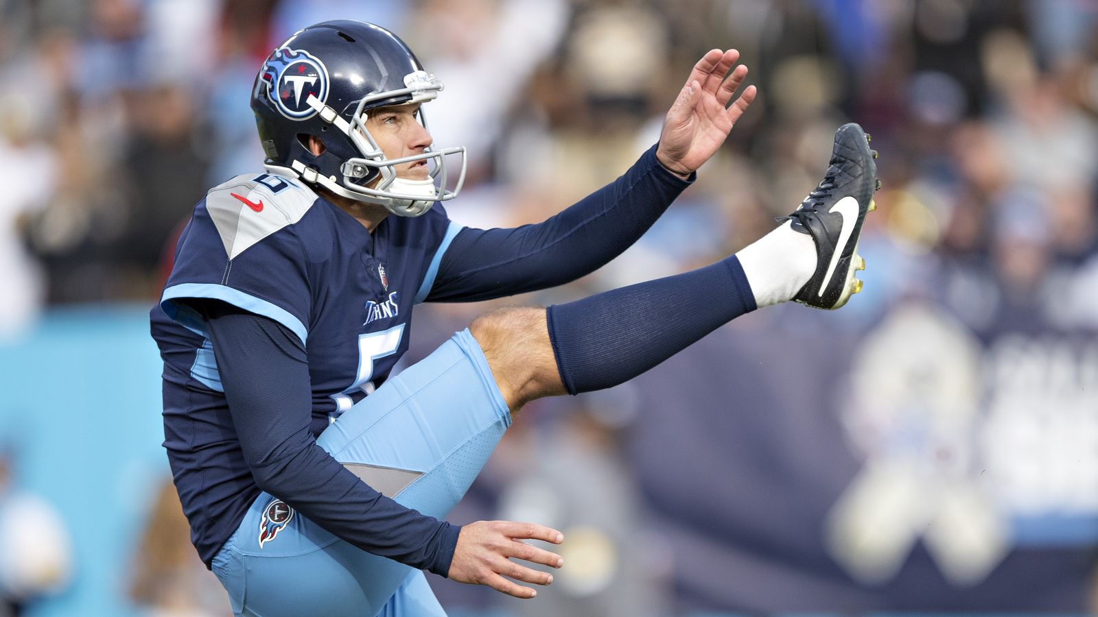 Titans release Brett Kern after 13 years - Axios Nashville