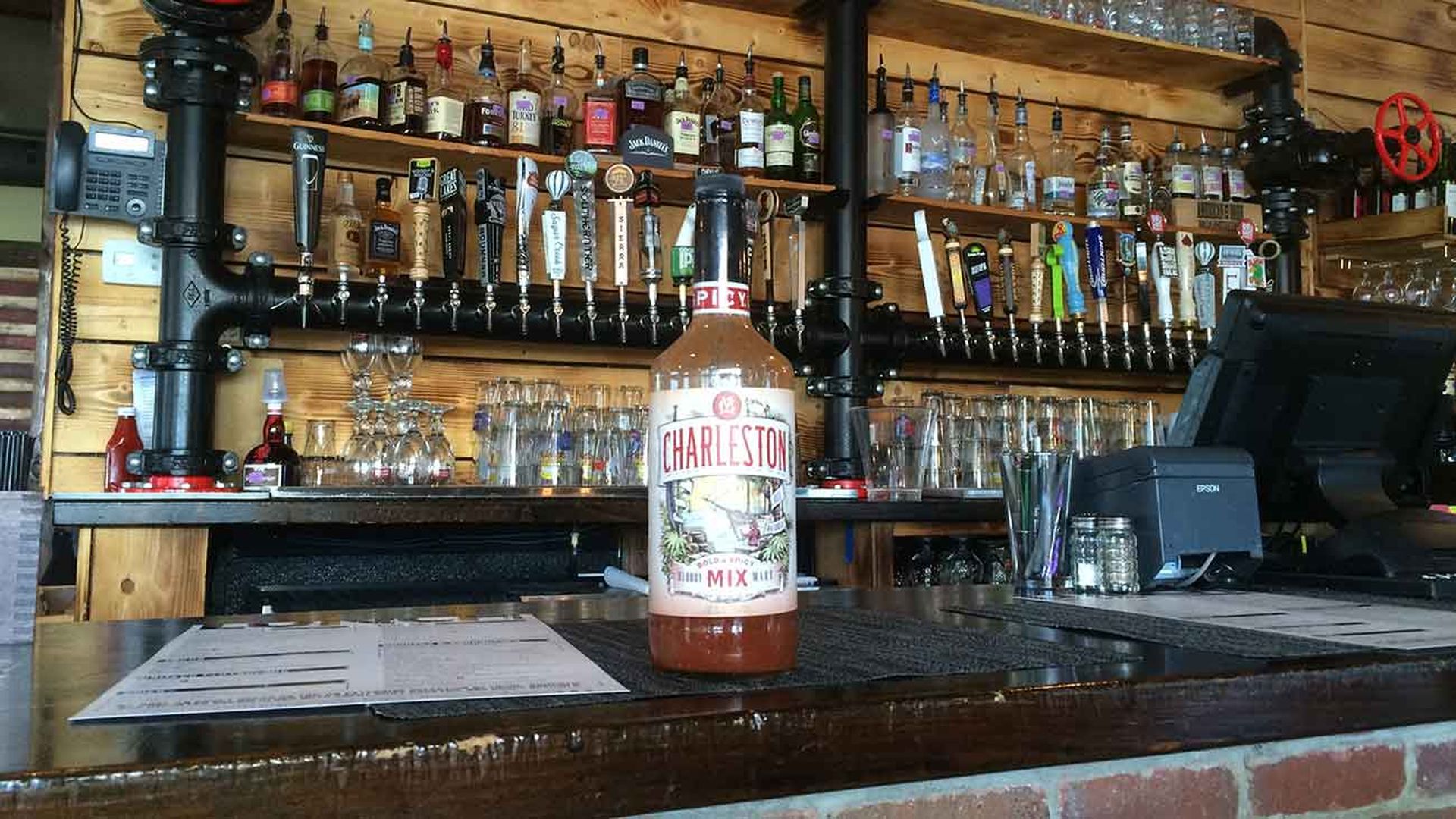 charleston-mix-at-draught-in-charlotte