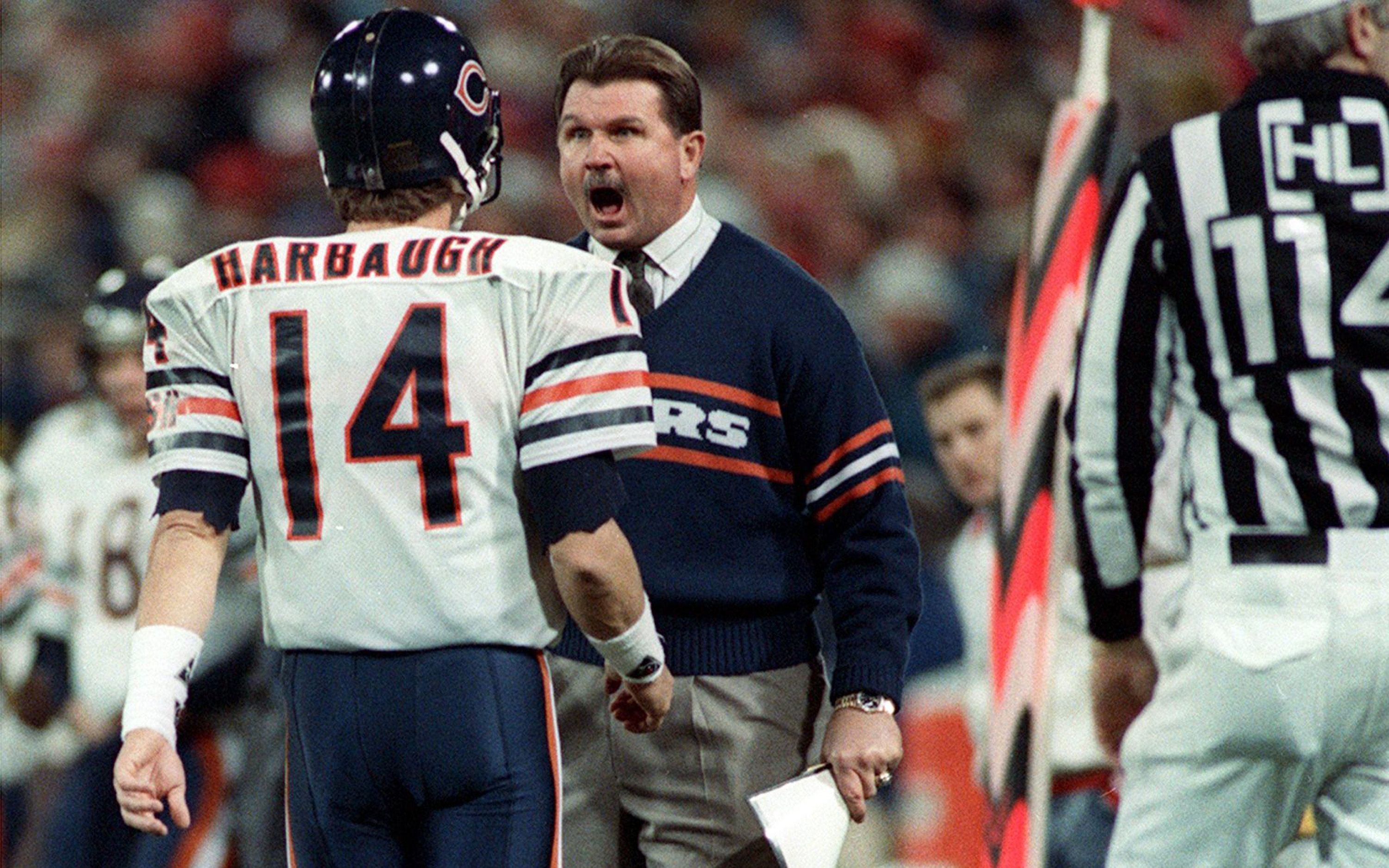 Chicago Bears coach Mike Ditka yells at quarterback Jim Harbaugh while playing the San Francisco 49ers on Dec. 14, 1987. Photo: Ed Wagner/Chicago Tribune via Getty Images