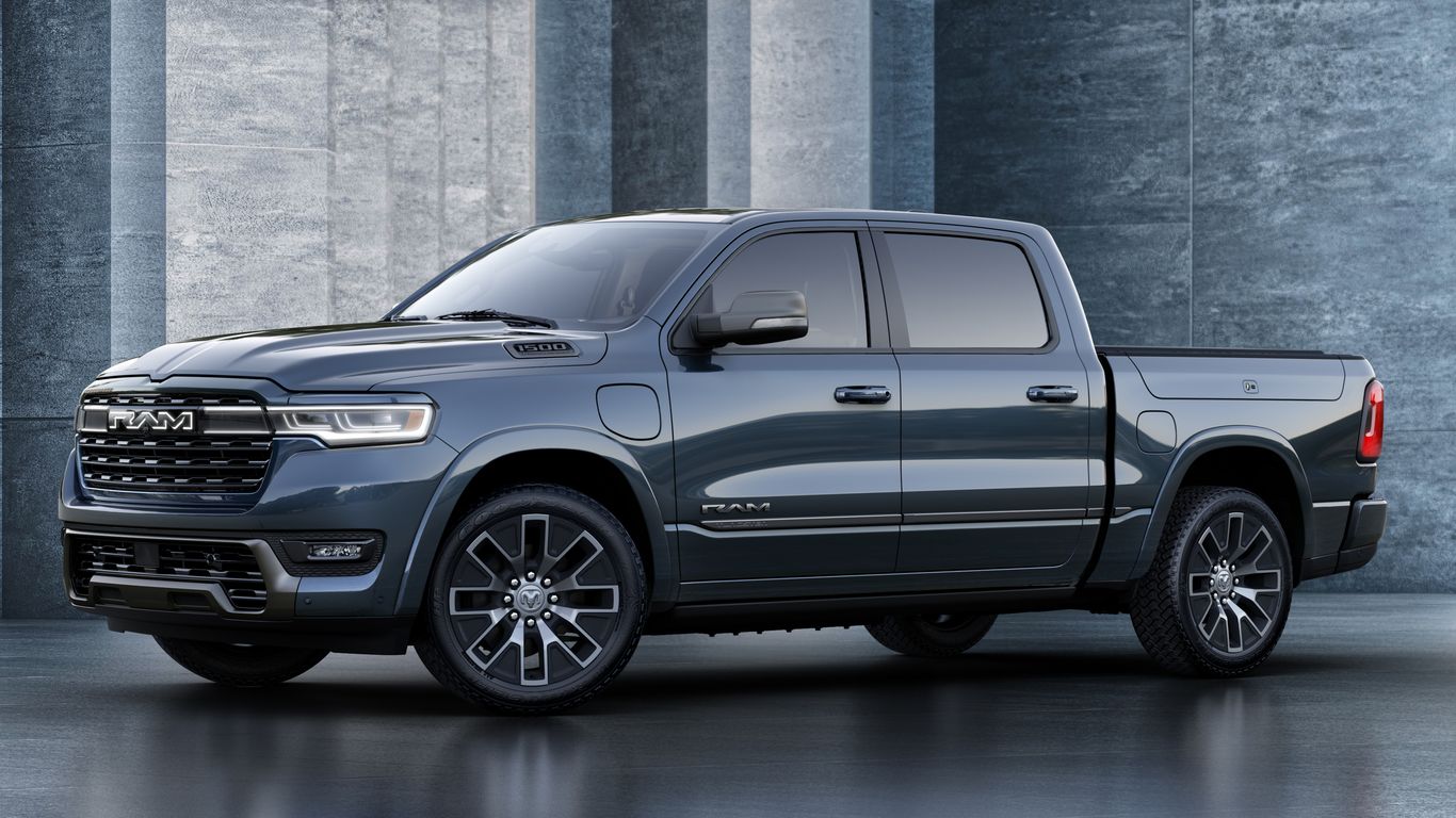 A "Goldilocks" electric pickup truck with 700 miles driving range