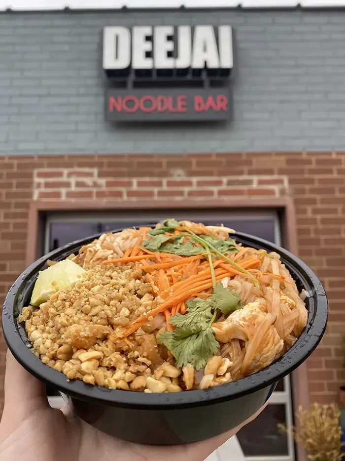 deejai noodle bar