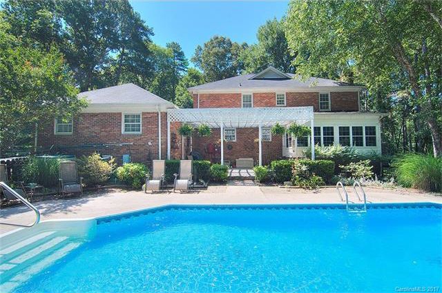 house-with-pool-in-mint-hill