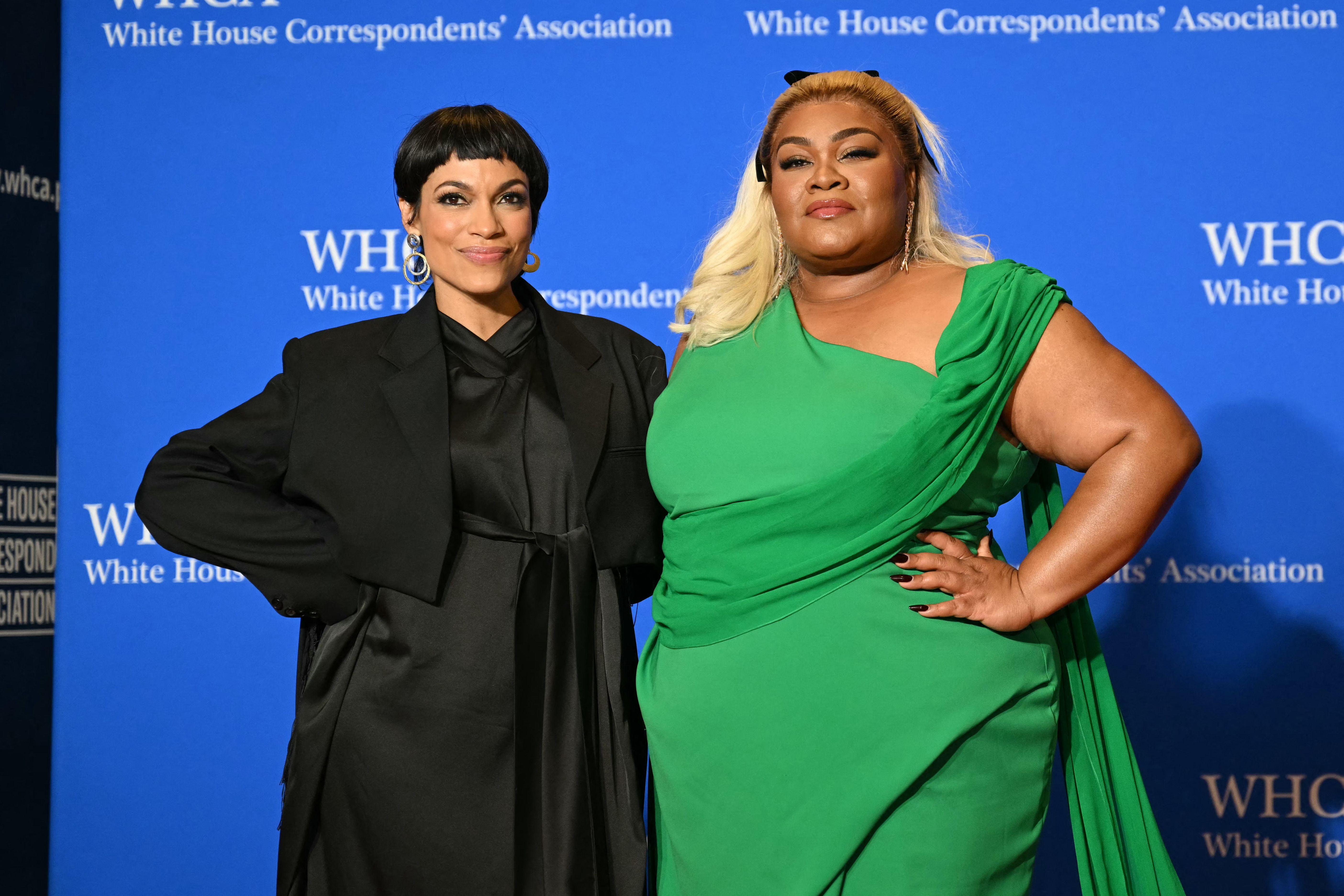 Actors Rosario Dawson (L) and Da'Vine Joy Randolph (R) pose on the red carpet.