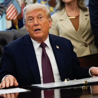 SEC "prioritizing" Trump bid to change public company reporting rules