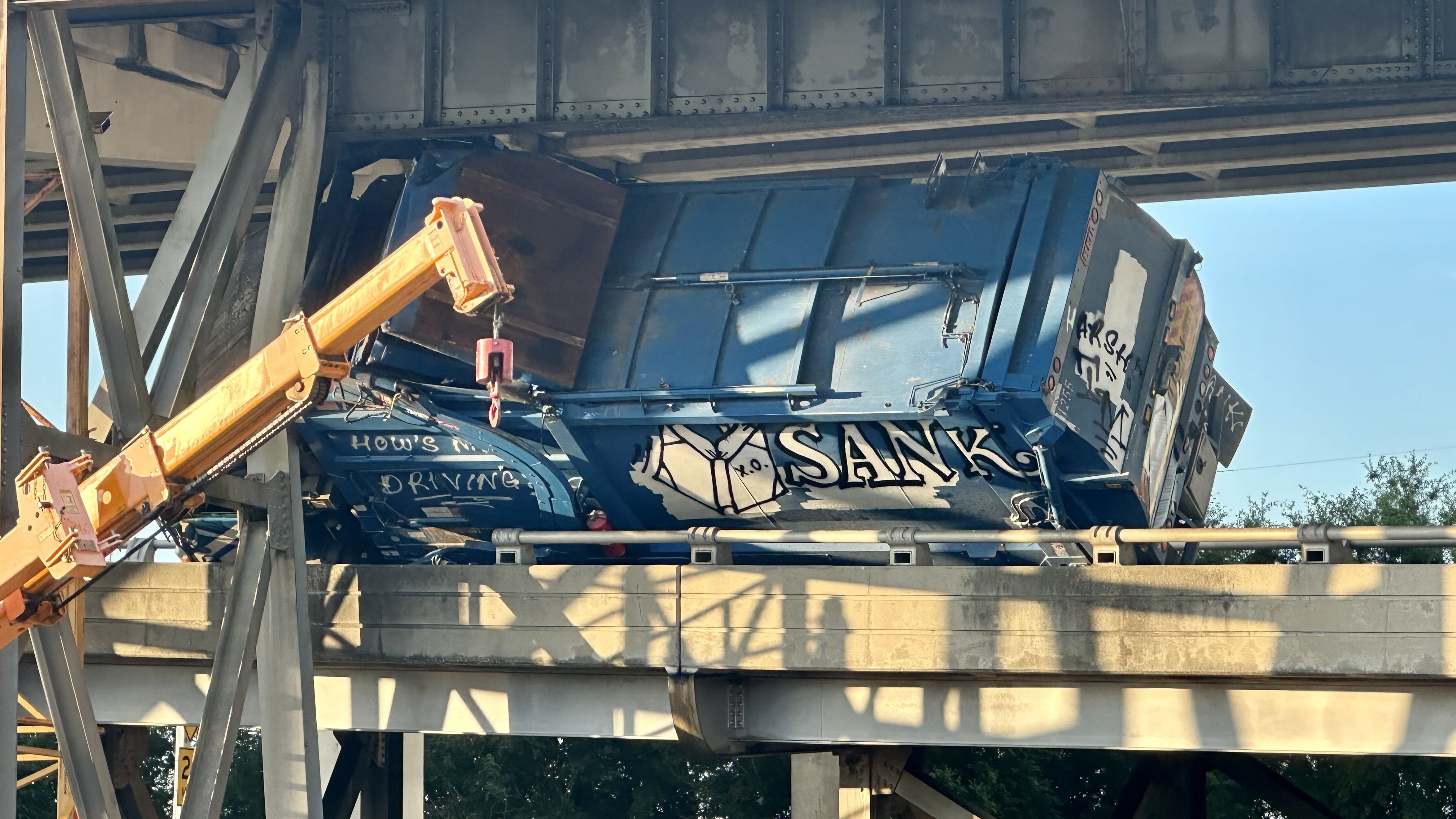 I-10 on-ramp at Carrollton to reopen as Airline exit stays closed