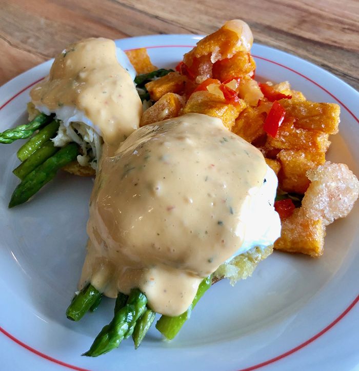 eggs benedict at nc red charlotte