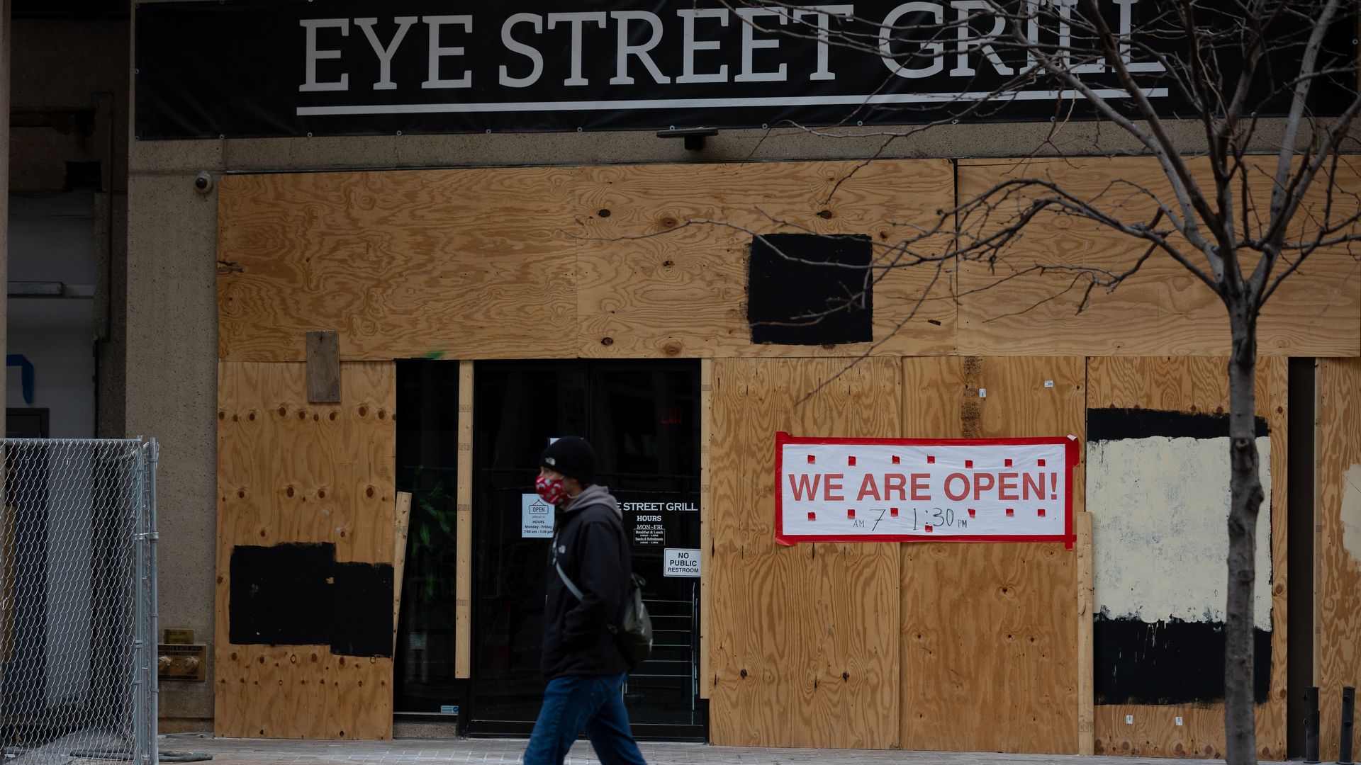 A DC business boarded up days before inauguration.