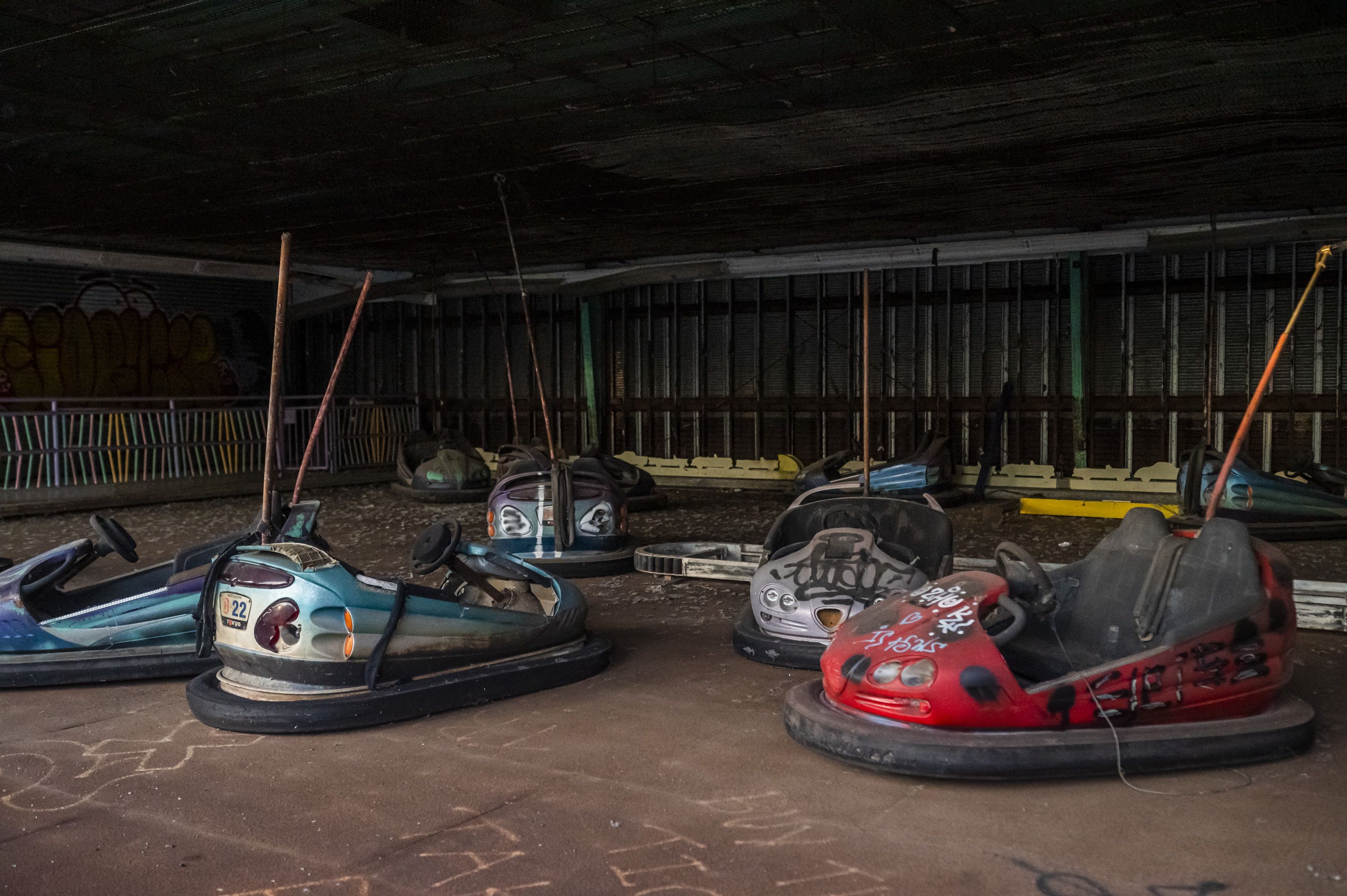 Photo shows blighted rides at Six Flags in New Orleans.