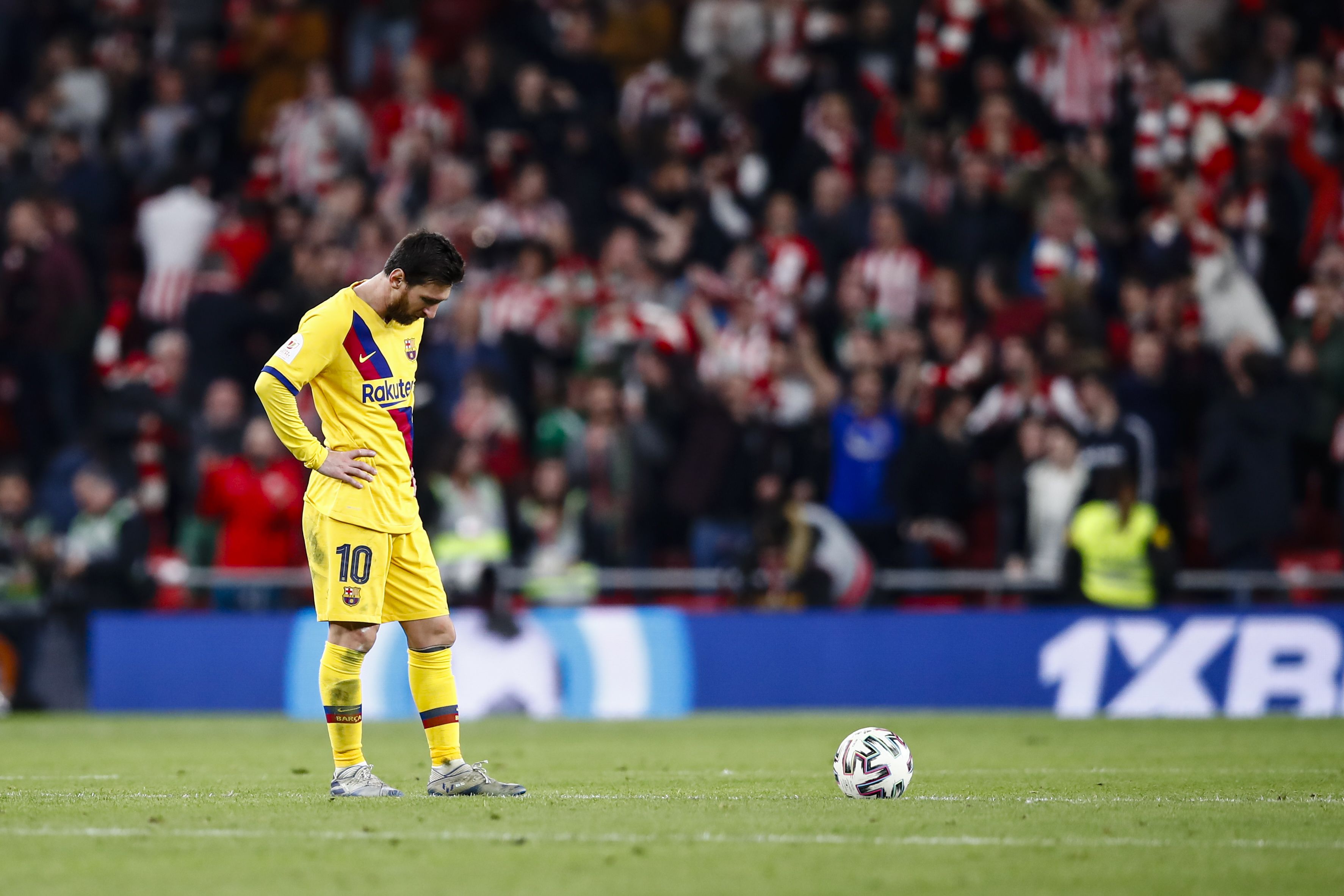 Lionel Messi looking upset