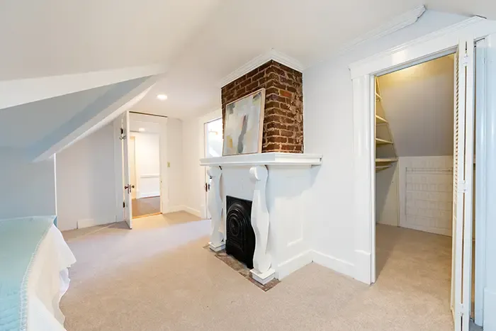 801 Sunnyside Ave bedroom