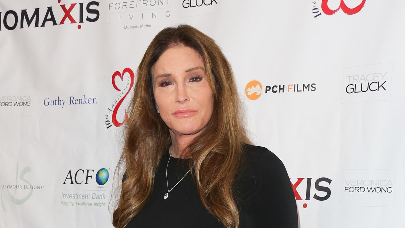 Caitlyn Jenner files paperwork to run for governor of California