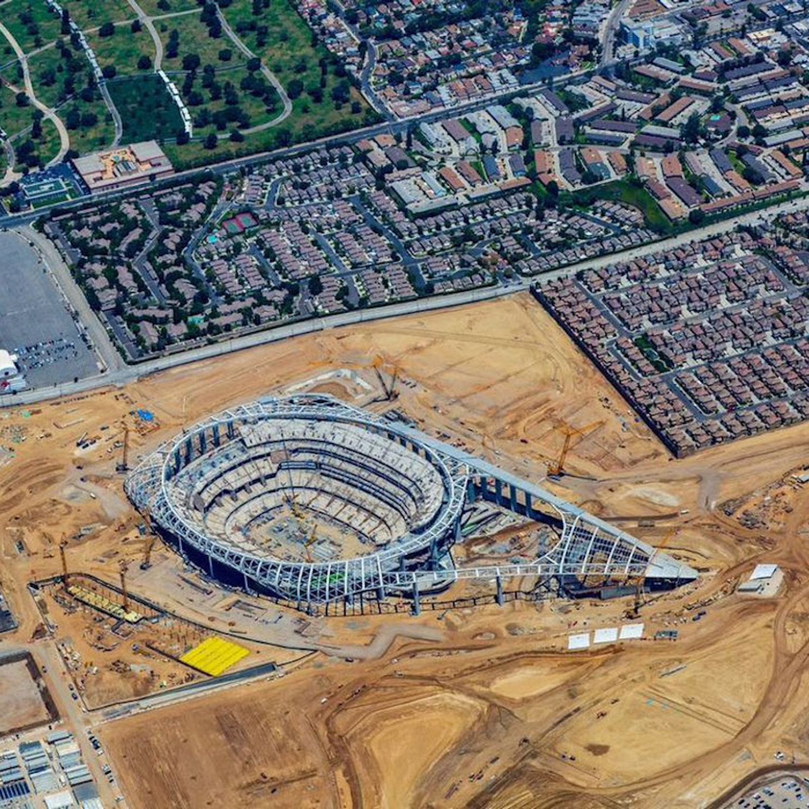 The New SoFi Stadium at Hollywood Park