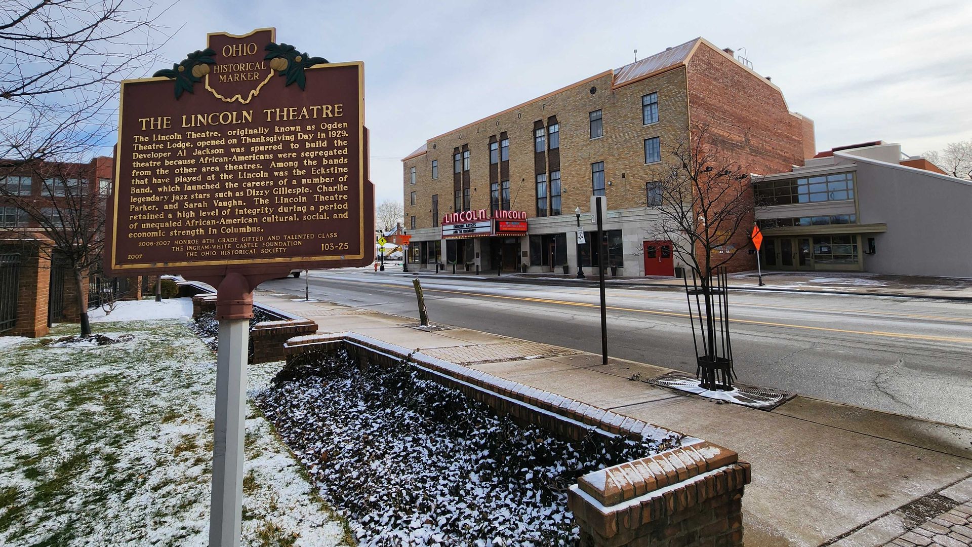 A historical marker for The Lincoln Theatre in Columbus.