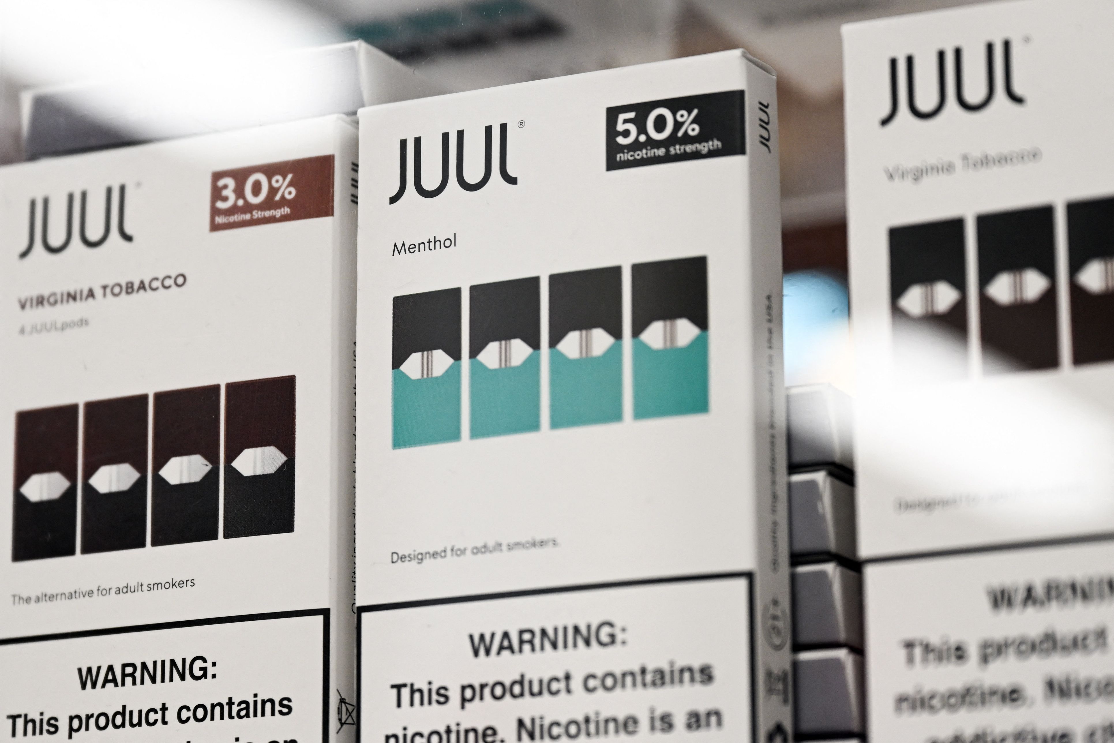 eflux cigarettes Juul asks appeals court for temporary ban on FDA's e-cigarette order