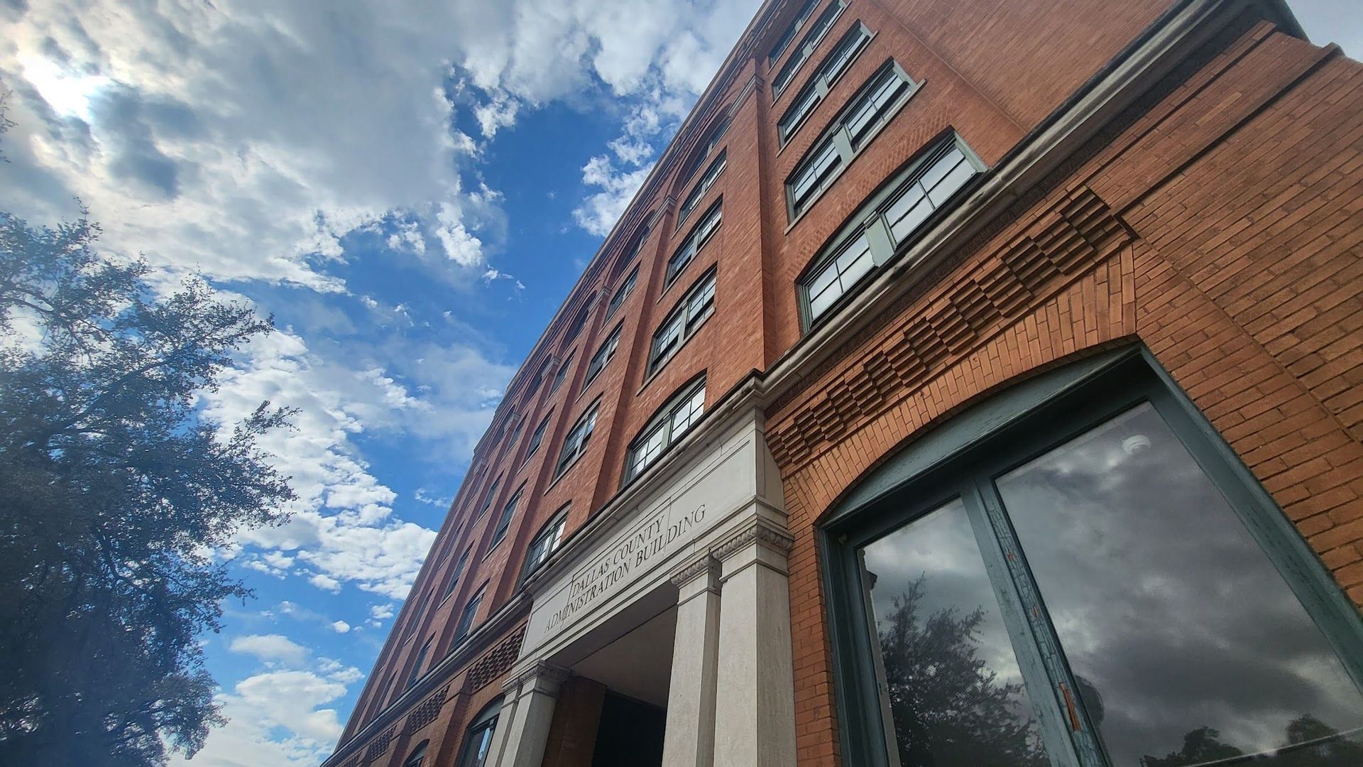 A photo of the outside of the Sixth Floor Museum 