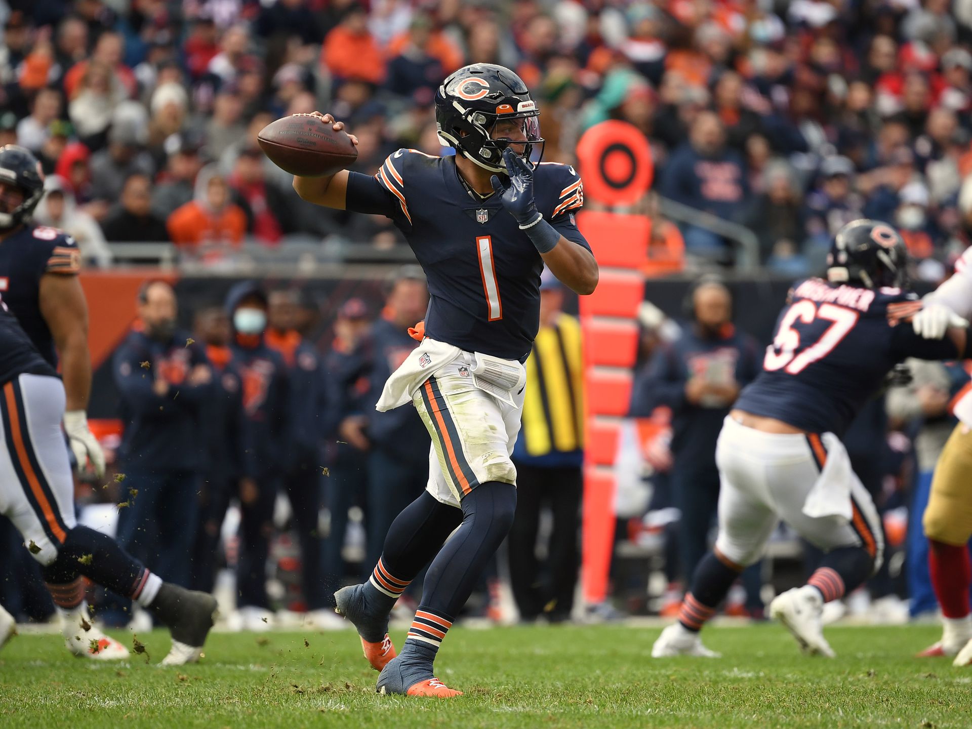 The Chicago Bears season hinges on Justin Fields and a new defense - Axios  Chicago