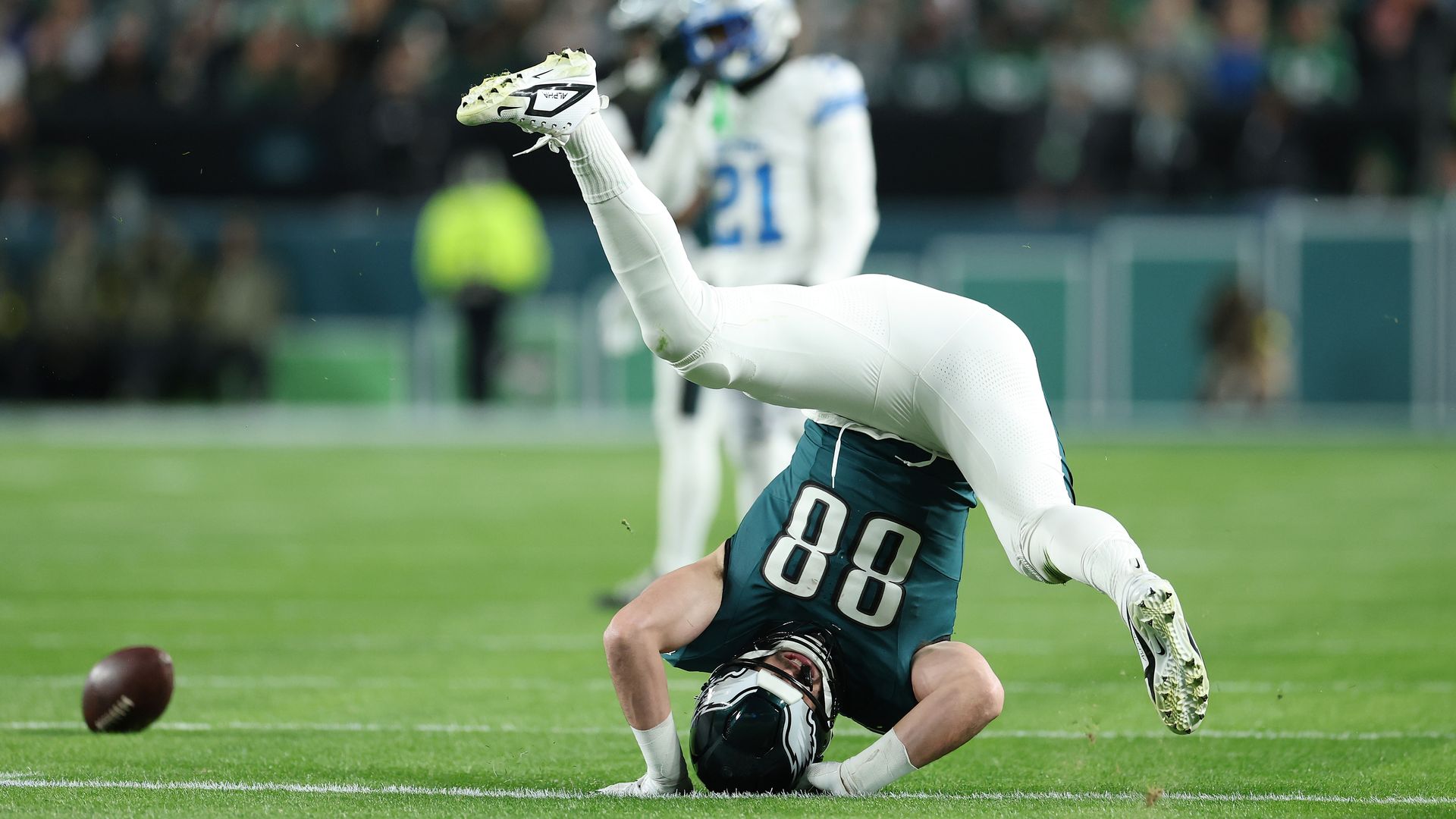Eagles tight end Dallas Goedert landing on his head after being unable to haul in a pass during the Eagles-Lions game on Sunday. 