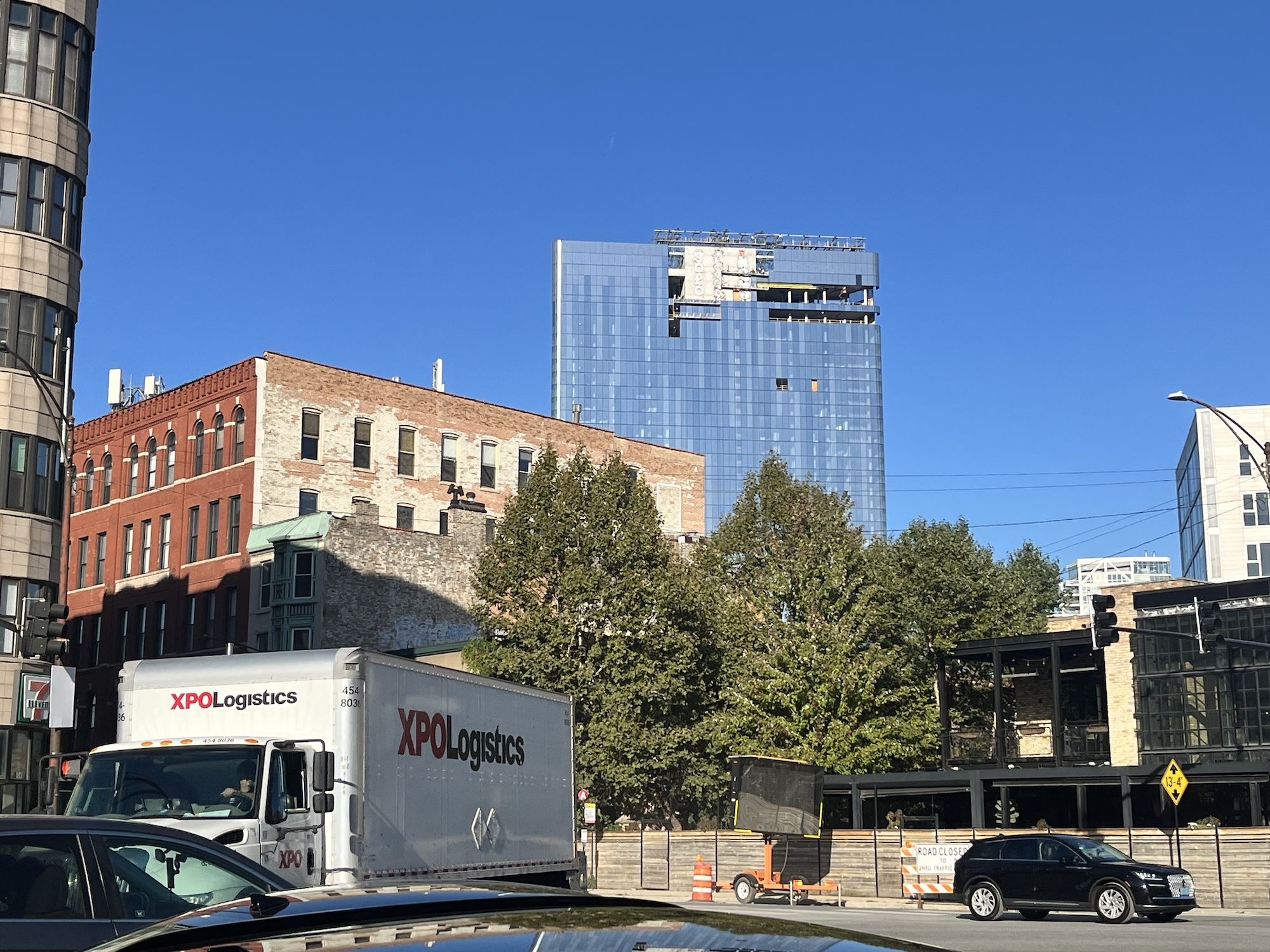 axios.com - Carrie Shepherd - Graffiti on Bally's Chicago hotel raises questions about construction timeline
