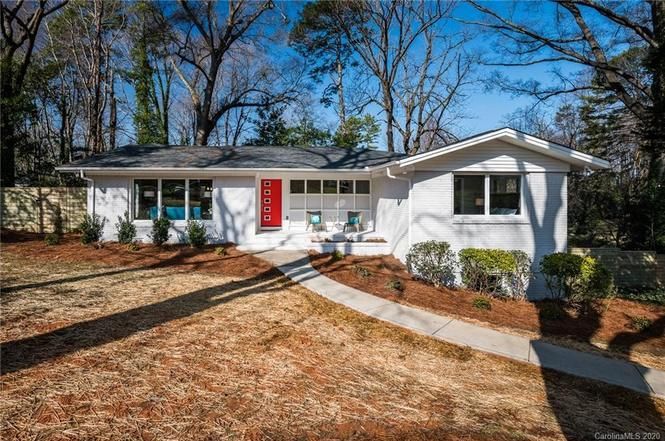 1522 Pine Tree Drive exterior