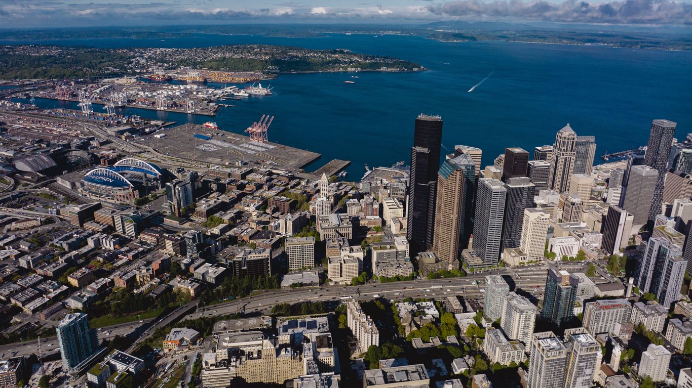 axios.com - Christine Clarridge - Seattle office vacancy hits record high despite return to office