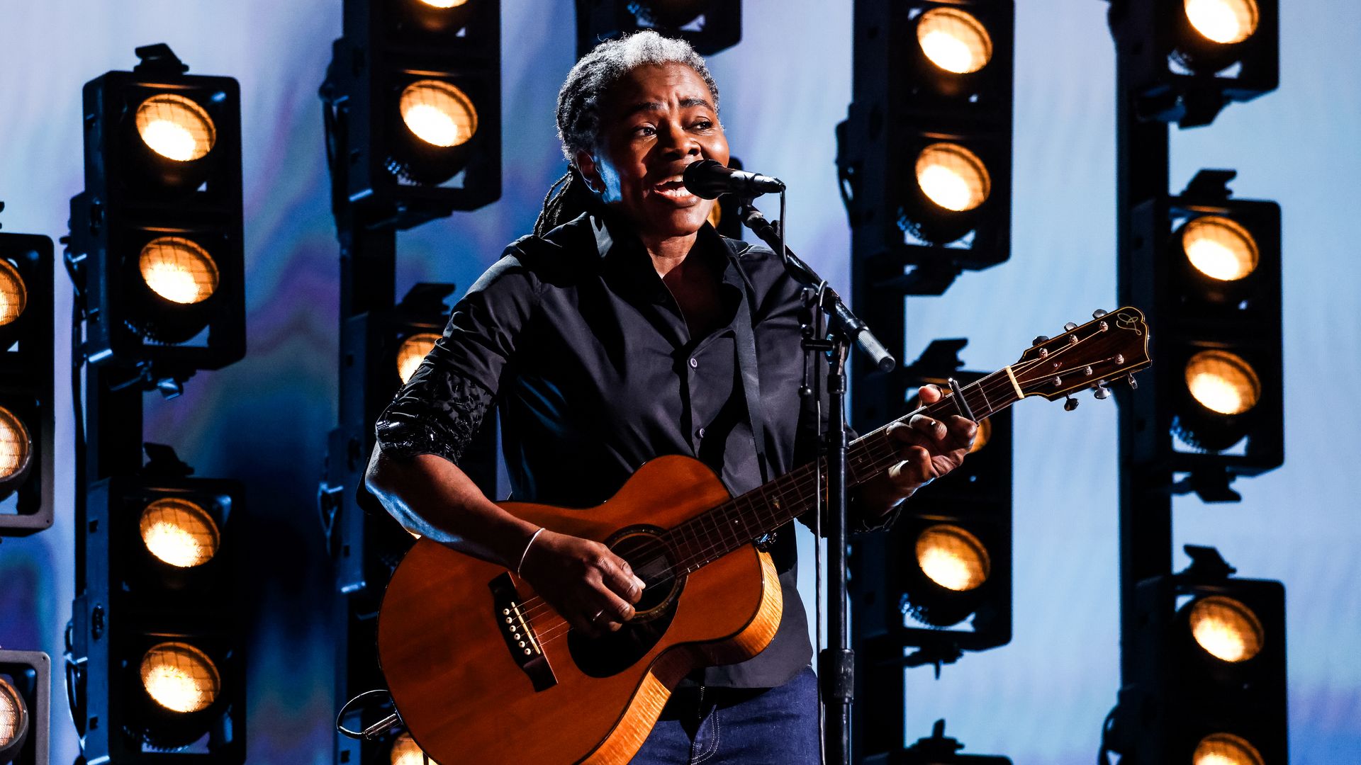 Tracy Chapman performing at the Grammys.