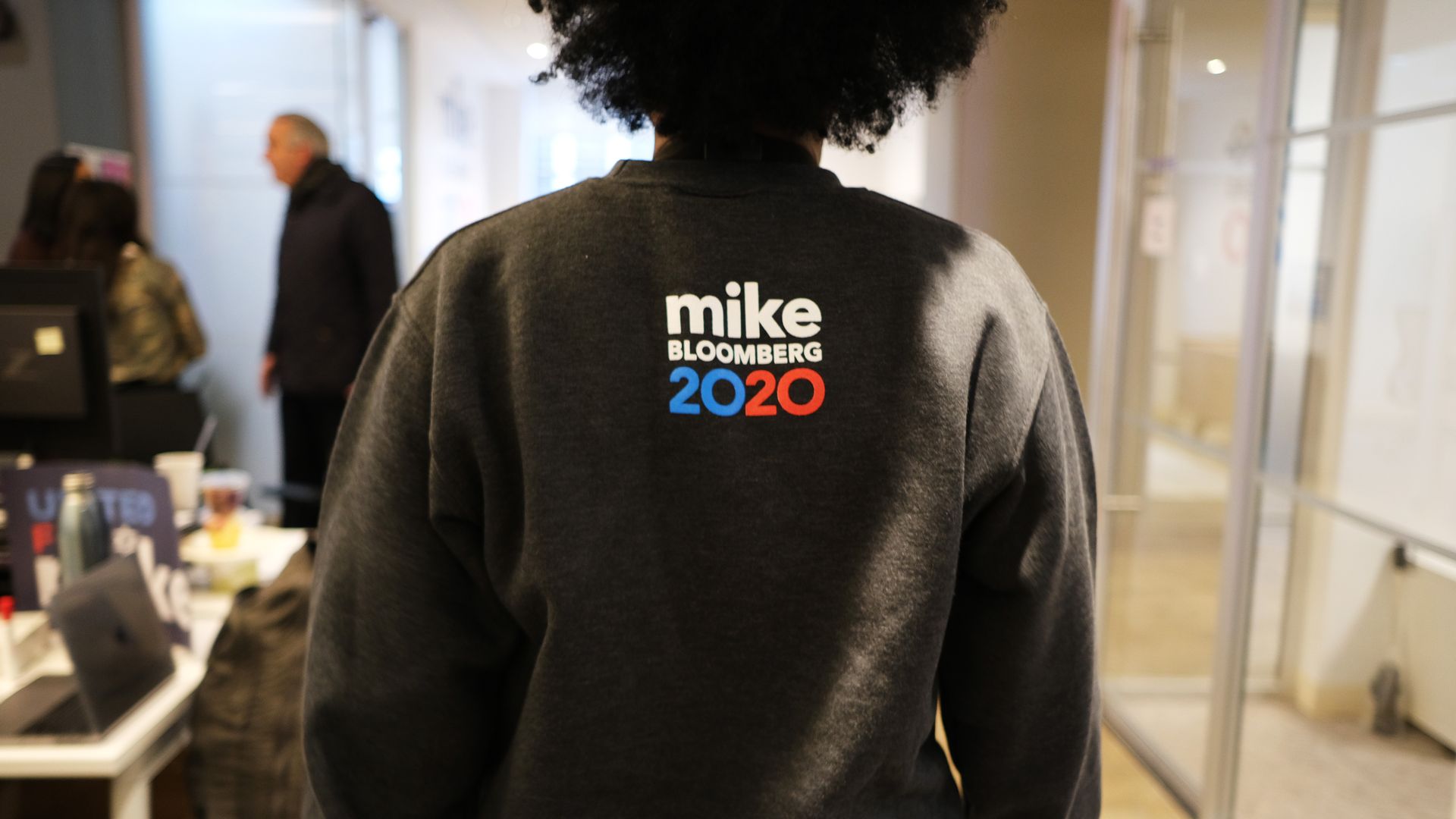 Person wearing bloomberg 2020 shirt