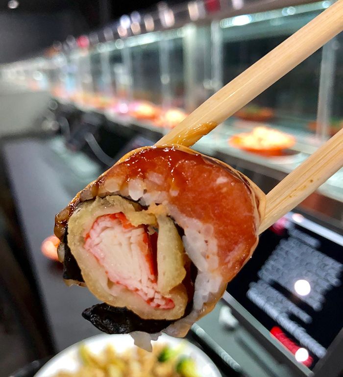 sushi roll at rockin roll sushi in charlotte