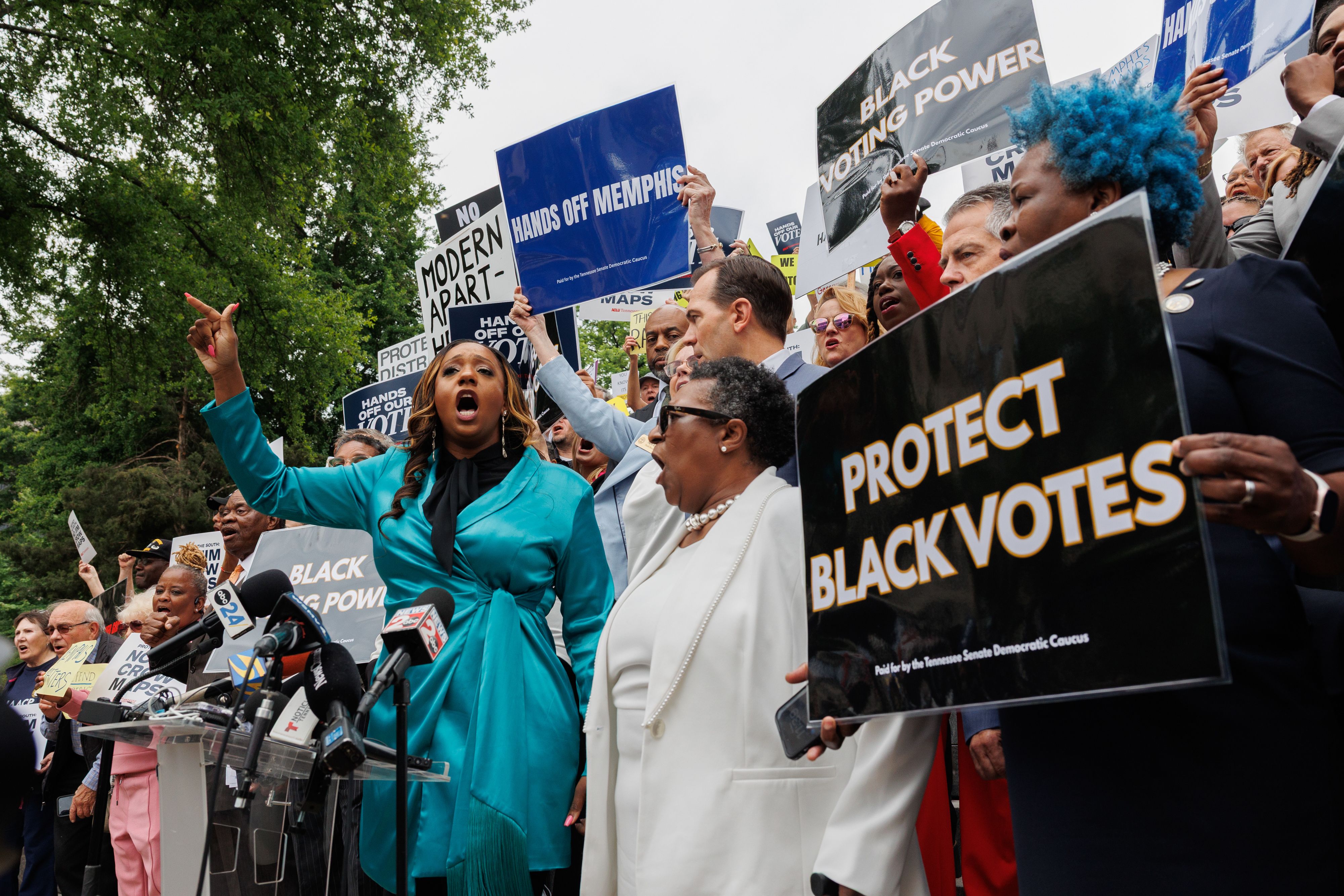 State Representative London Lamar, a Democrat from Tennessee, joins Democratic Tennessee lawmakers and advocates at a news conference during a special legislative session at the Tennessee State Capitol in Nashville, Tennessee, US, on Tuesday, May 5, 2026.