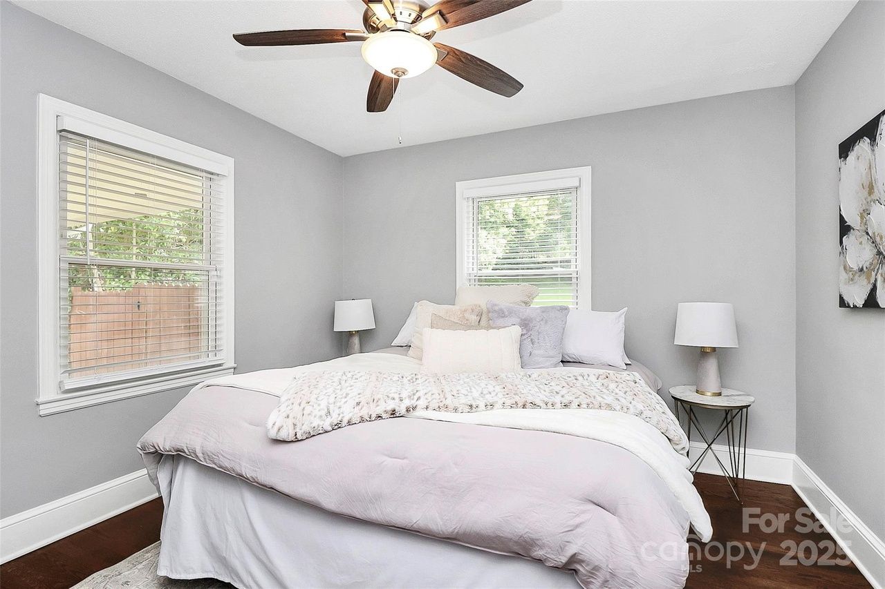 houses with pools for sale in charlotte north carolina