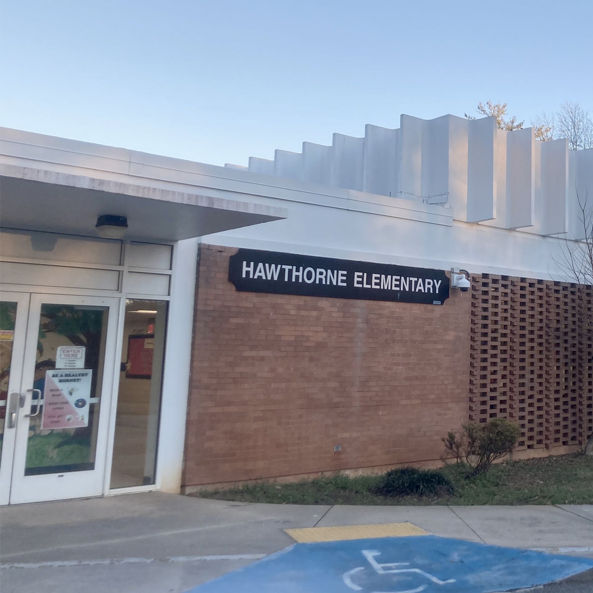 Information on the Hawthorne School District
