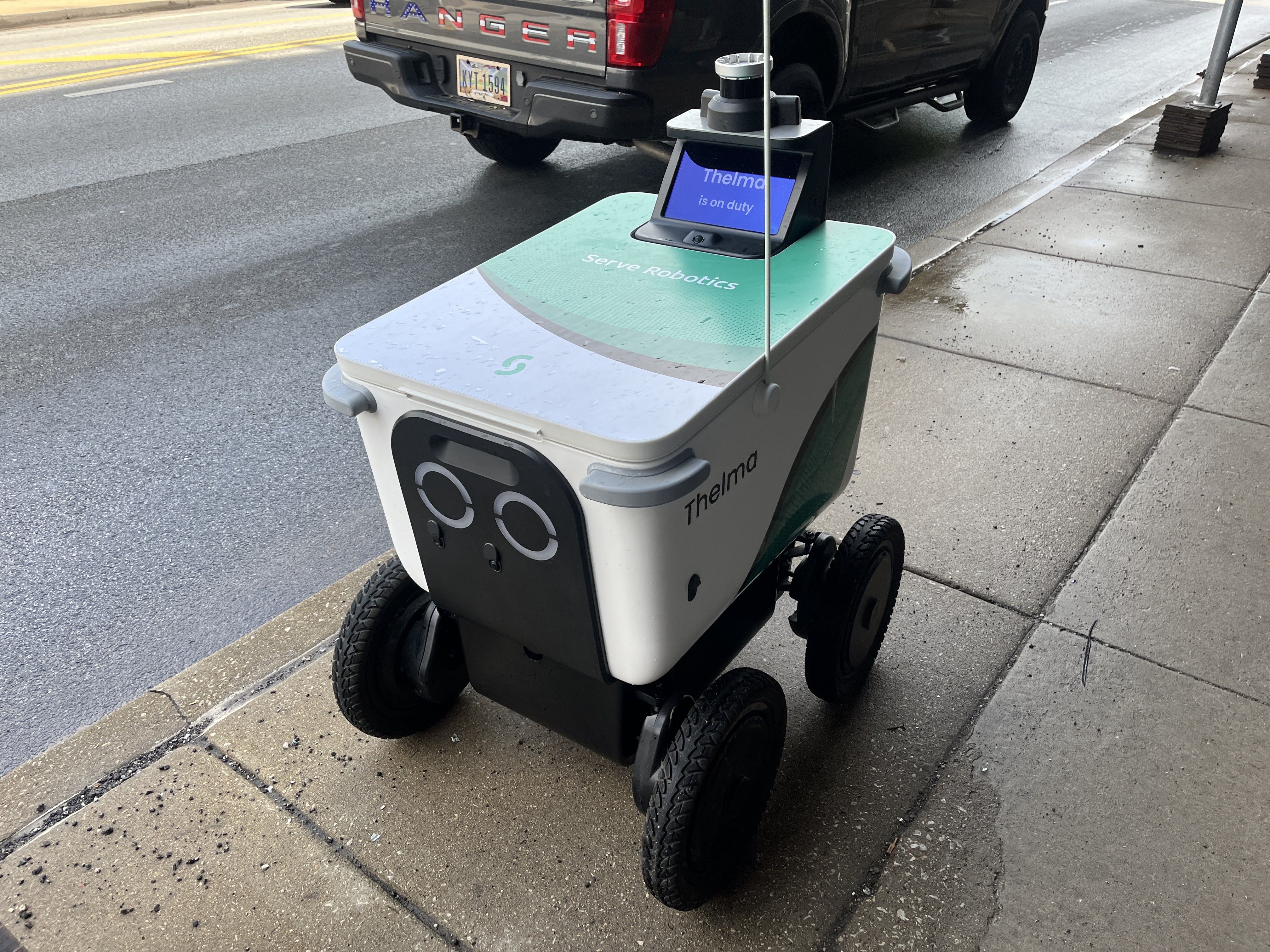 axios.com - Carrie Shepherd - Chicago's delivery robots face a make-or-break year
