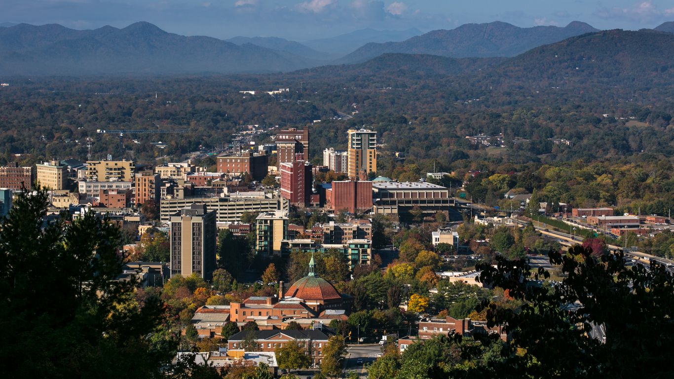 G20 summit arrives in a still-rebuilding Asheville