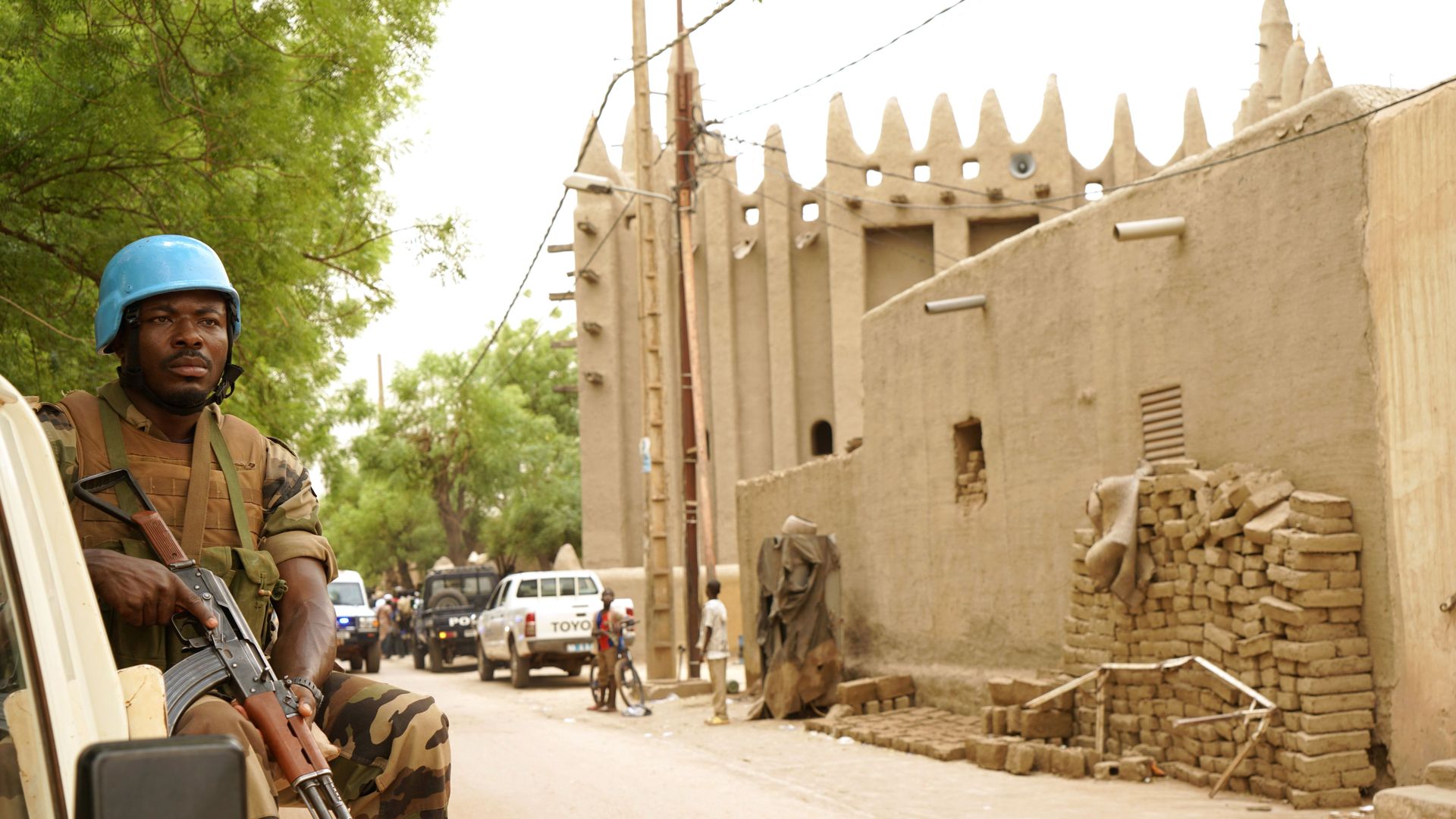 A peacekeeper by the United Nations patrols outside the mosque in Mopti, central Mali, during the visit of the United Nations General Secretary on May 30, 2018.