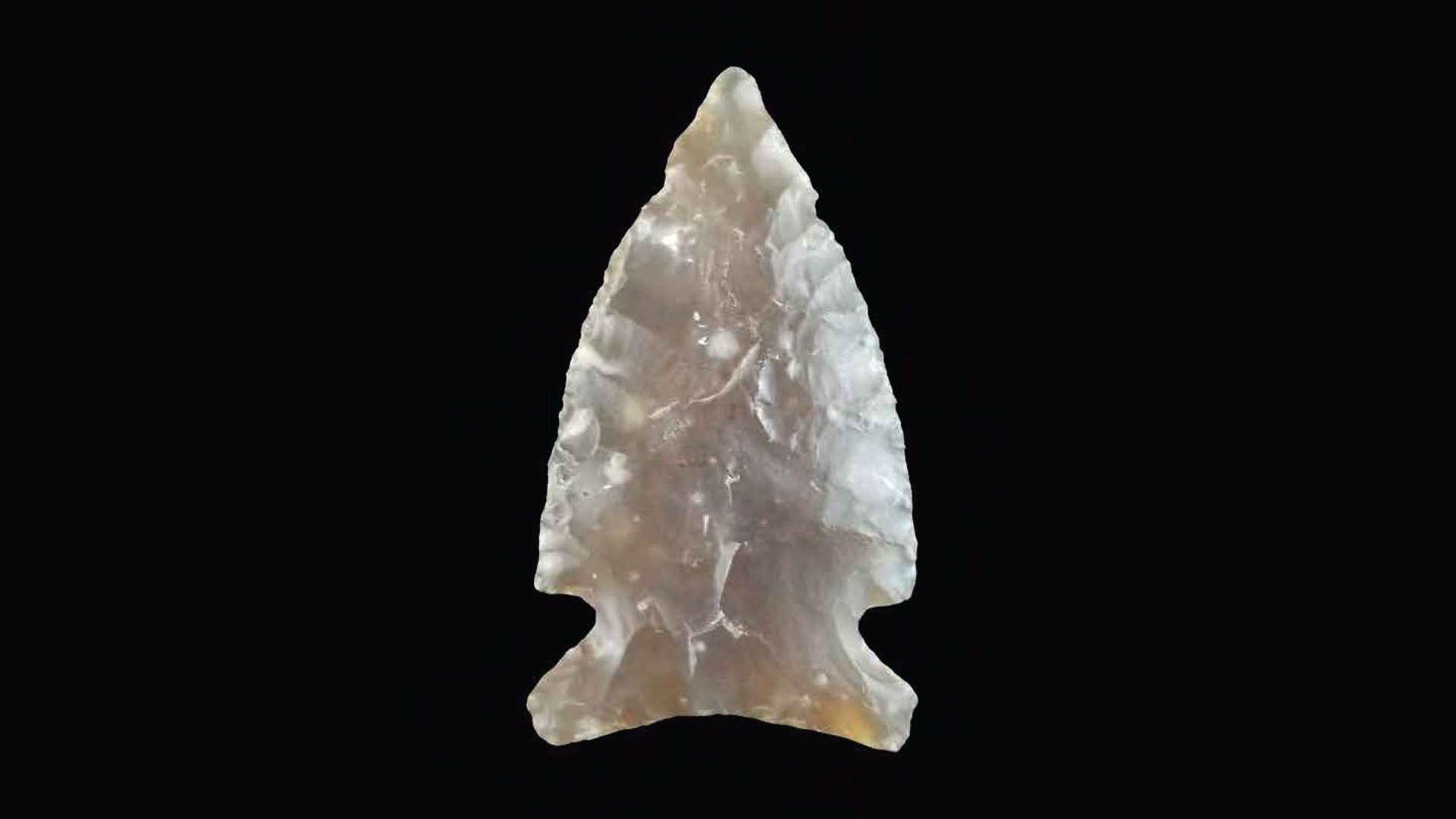 An arrowhead photo.